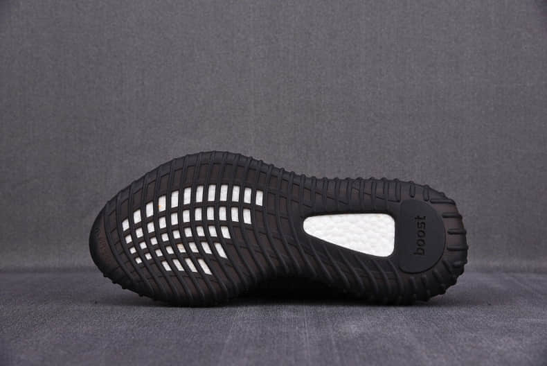 Adidas fake Yeezy 350 V2 oreo online shoes shopping (5)
